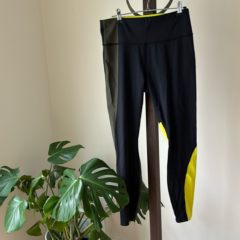Athlete Colorblock tight